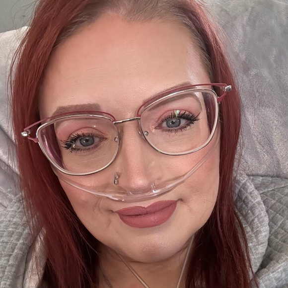 Meet your Posher, Laura - Picture 3 of 5